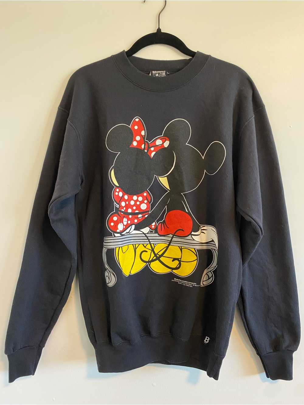 Vintage Mickey & Minnie Mouse Sweatshirt, Made in 1993 Sz S Adults 
(Ago A-2)